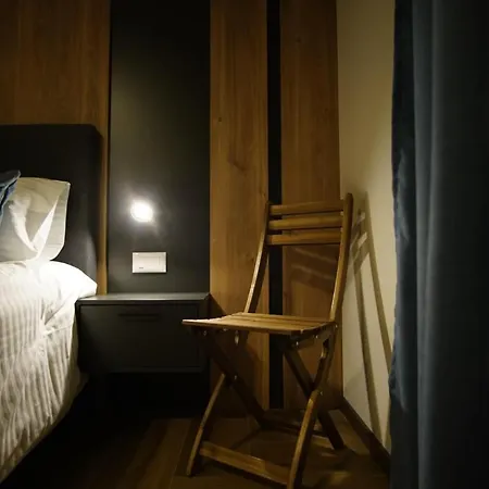 Oskar Hotel