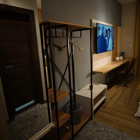 Oskar Hotel 3*